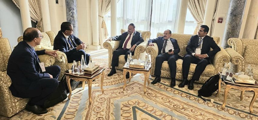 تعزيز التعاون البحري: وزير النقل يناقش مع المنظمة البحرية الدولية سبل حماية البيئة والموانئ