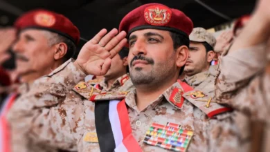 الحوثيون يعترفون بمصرع رئيس أركانهم محمد الغماري ونجله في غارات جوية 2