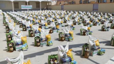 أمين محلي المهرة يدشّن القافلة الغذائية بدعم كويتي 3