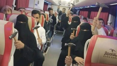 احمل مطرقتك قبل السفر .. مأساة العرقوب تشعل موجة سخرية من شركات النقل في اليمن 4