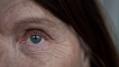 اكتشاف ثوري: علاج جديد يوقف تدهور البصر لدى كبار السن! 3