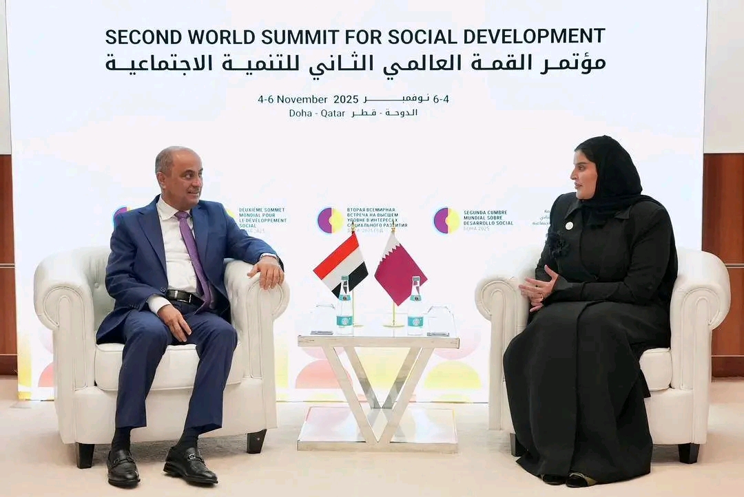 رئيس الوزراء يلتقي وزيرة الدولة للتعاون الدولي القطرية 1