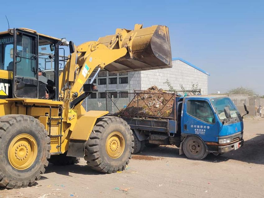 تدشين حملة نظافة واسعة في مدينة الخوخة 1