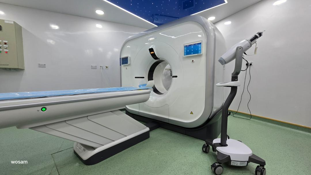 شراكة يمنية-عالمية تدشن أول جهاز أشعة ذكي بتقنية الذكاء الاصطناعي في عدن