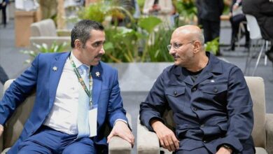 عضو مجلس القيادة طارق صالح يلتقي رئيس الوفد القطري المشارك في قمة المناخ 2