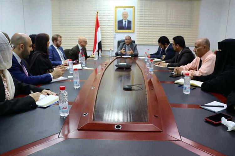 وزير الصناعة والتجارة يبحث مع وفد الاتحاد الأوروبي ومنظمة (OECD) تعزيز جهود الشراكة 1