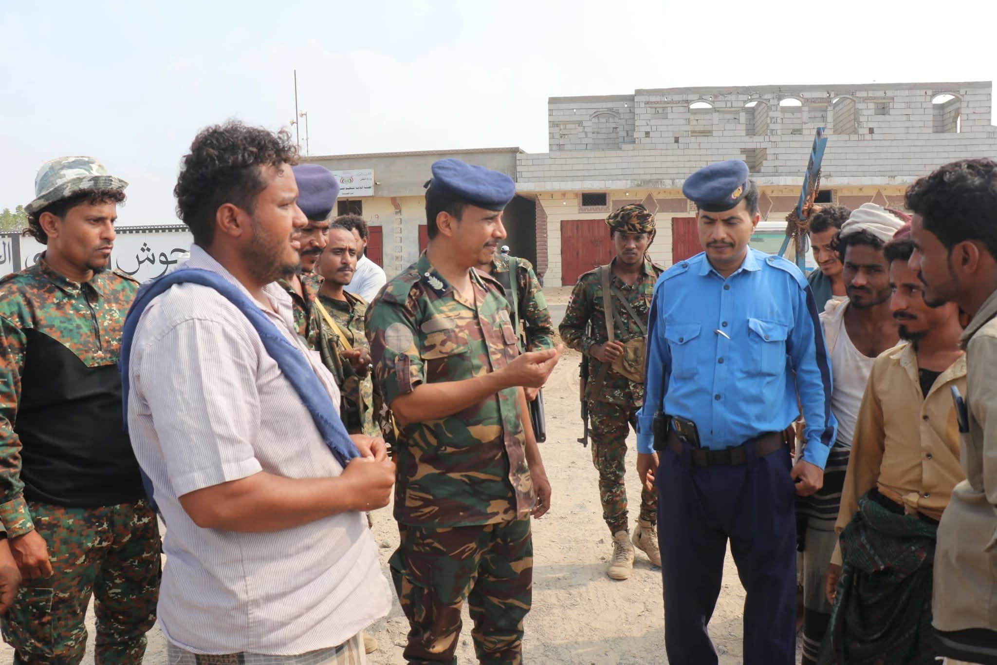 تنظيم حملة مرورية لضبط المخالفات وتعزيز السلامة بمديرية الخوخة 1