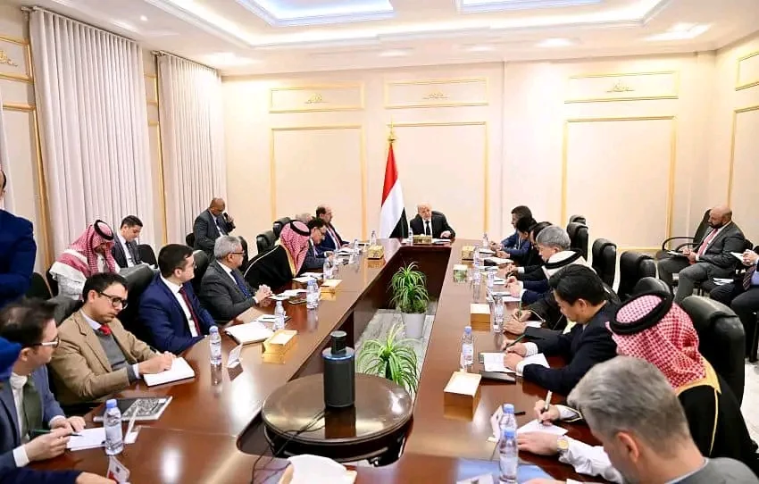 رئيس مجلس القيادة يطالب بتحويل القرارات السيادية إلى خطوات عملية في مجلس الأمن 1