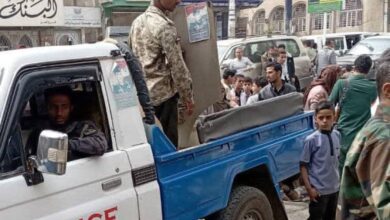 تعز.. الأمن يطيح بمشتبهين بتفجير عبوة ناسفة يودي بحياة 3 ويصيب 11 7