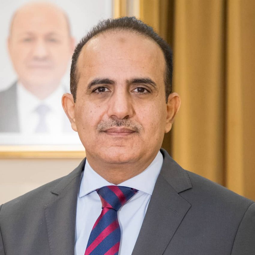 وزير الصحة يؤكد على ضرورة الالتزام المؤسسي والوظيفي في قطاعات الوزارة المختلفة 1