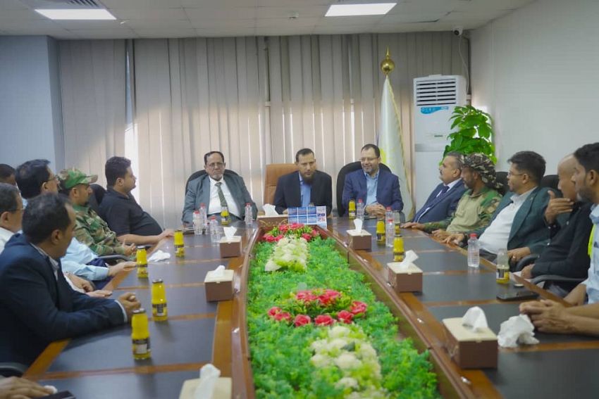 وزير الدولة محافظ عدن يتفقد مطار عدن الدولي ويشيد بالدعم السعودي لتعزيز الخدمات