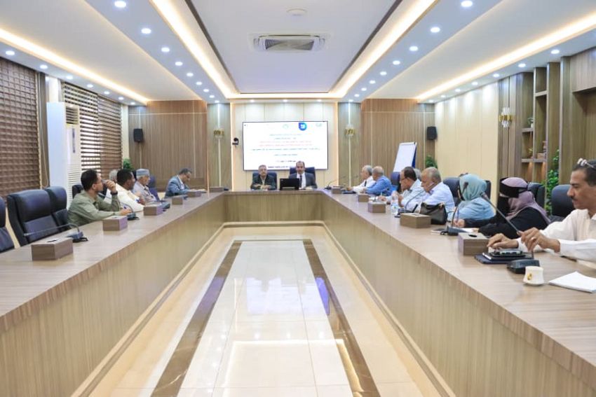 عدن: وزارة الزراعة تنظم لقاءً استراتيجياً لتطوير صناعة البن والفاكهة