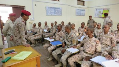 نائب رئيس هيئة الأركان العامة يتفقد الكلية الحربية العسكرية بعدن 1