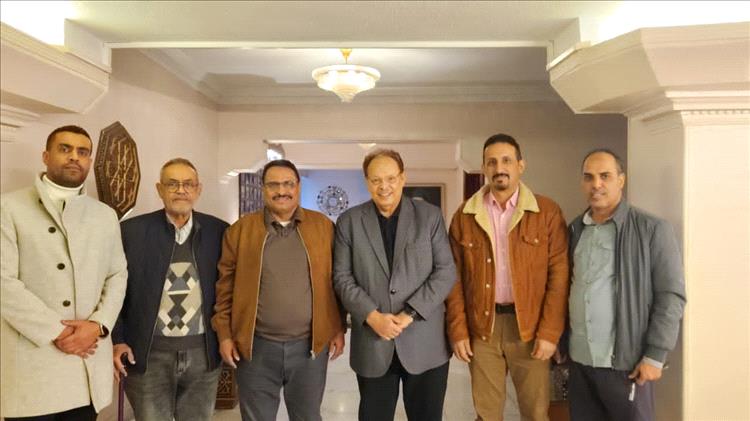 الرئيس علي ناصر محمد يلتقي عدد من القيادات والشخصيات الجنوبية 1