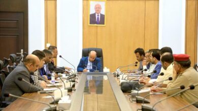 محافظ حضرموت يوجّه بتعزيز الخدمات وتطبيع الحياة بعد الأحداث الأخيرة 2