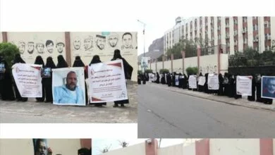 عدن | أمهات المخفيين قسراً يرفعن صرخة العدالة في وقفة تطالب بكشف مصير أبنائهن 3