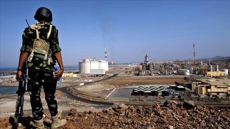 اليمن يخطط لتعديل اتفاقيات الغاز بعد انسحاب الإمارات لتعزيز موارده الاقتصادية