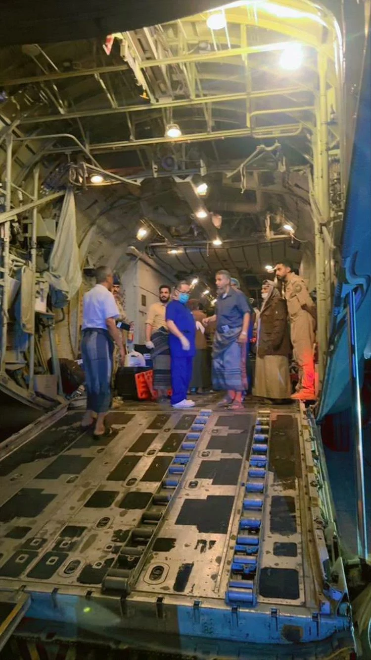 طائرة إخلاء طبي سعودية تحط في عدن لنقل جرحى كمين موكب العميد حمدي شكري 1