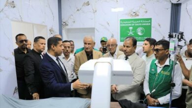 وكيل محافظة حضرموت يفتتح وحدة تفتيت الحصوات بالموجات التصادمية (ESWL) 2