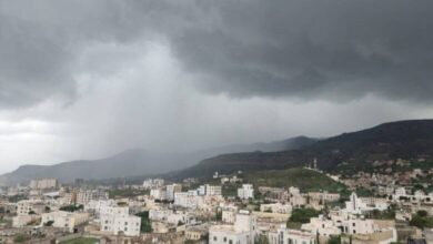 فلكي يمني يحذر من كتلة هوائية جافة وباردة محملة بالغبار تضرب اليمن 2