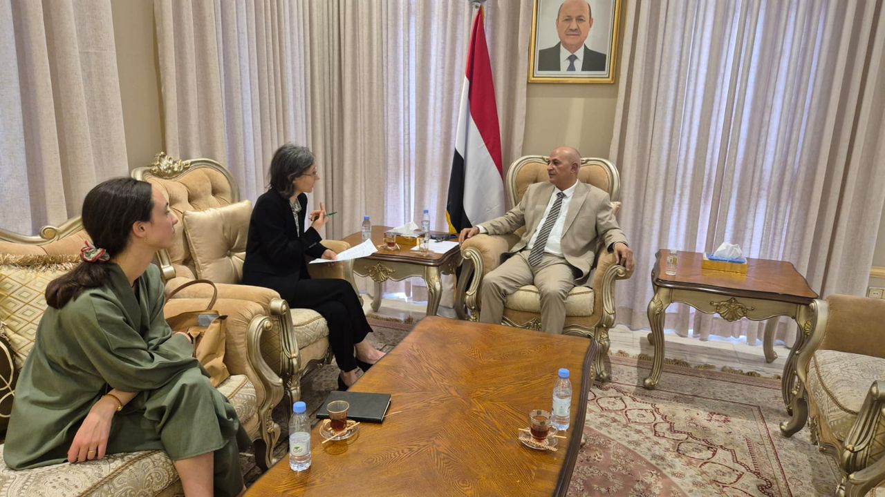 الوزير الشرجبي يبحث مع السفيرة الفرنسية تعزيز التعاون في قطاعي المياه والبيئة 1