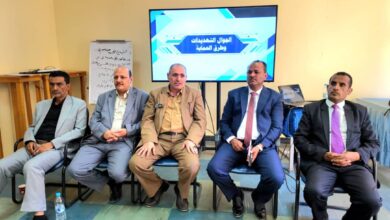 وكيل محافظة تعز يدشن ورشة الأمن الرقمي لضباط الجيش والشرطة 2