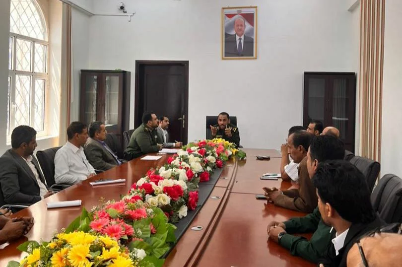 اللواء النسي يرأس اجتماعاً موسعاً لمدراء عموم مصلحة الهجرة والجوازات في عدن 1