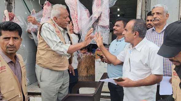 قبل رمضان.. حملات مكثفة لضبط أسعار اللحوم في المنصورة 1