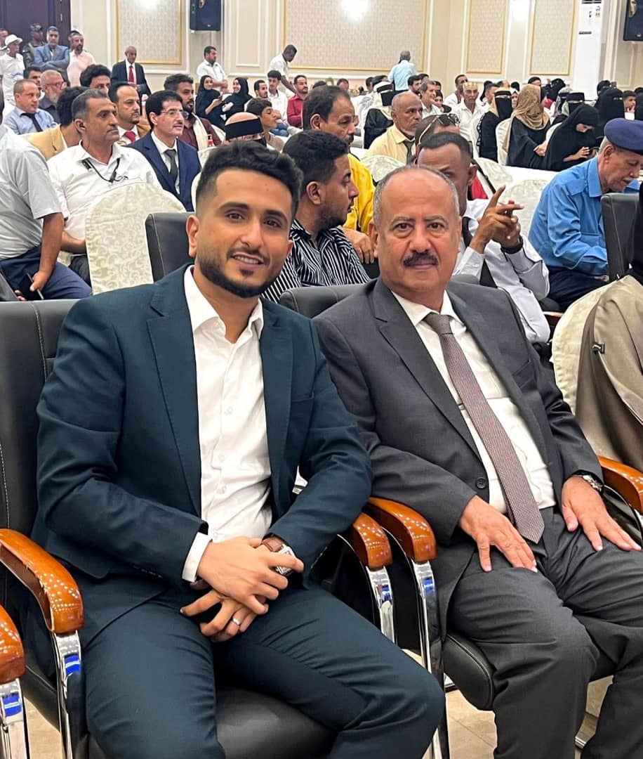 ناصر الحميقاني يهنئ الأستاذ محسن علي حيدرة بمناسبة تعيينه وزيراً للنقل 1