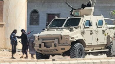 إطلاق نار كثيف في عتق.. قوات الأمن تواجه تظاهرة أنصار المجلس الانتقالي 7