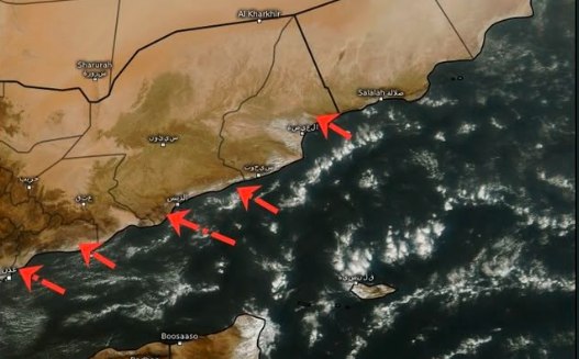 السحب تعاود الانتشار فوق بحر العرب وخليج عدن… وأمطار خفيفة متوقعة على سواحل الجنوب 1