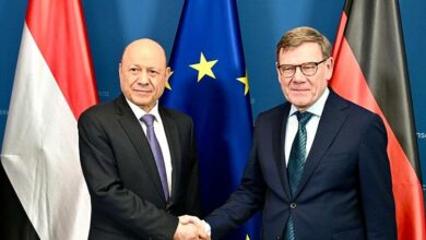 رئيس مجلس القيادة يناقش مع وزير الخارجية الألماني تعزيز العلاقات وحشد الدعم للإصلاحات 4