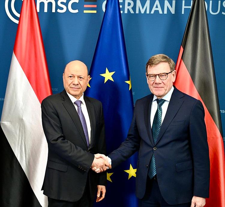 رئيس مجلس القيادة يناقش مع وزير الخارجية الألماني تعزيز العلاقات وحشد الدعم للإصلاحات 1