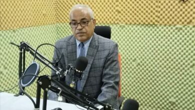 نائب رئيس جامعة عدن يكشف خطط تطوير الخدمات الطلابية في لقاء إذاعي 3