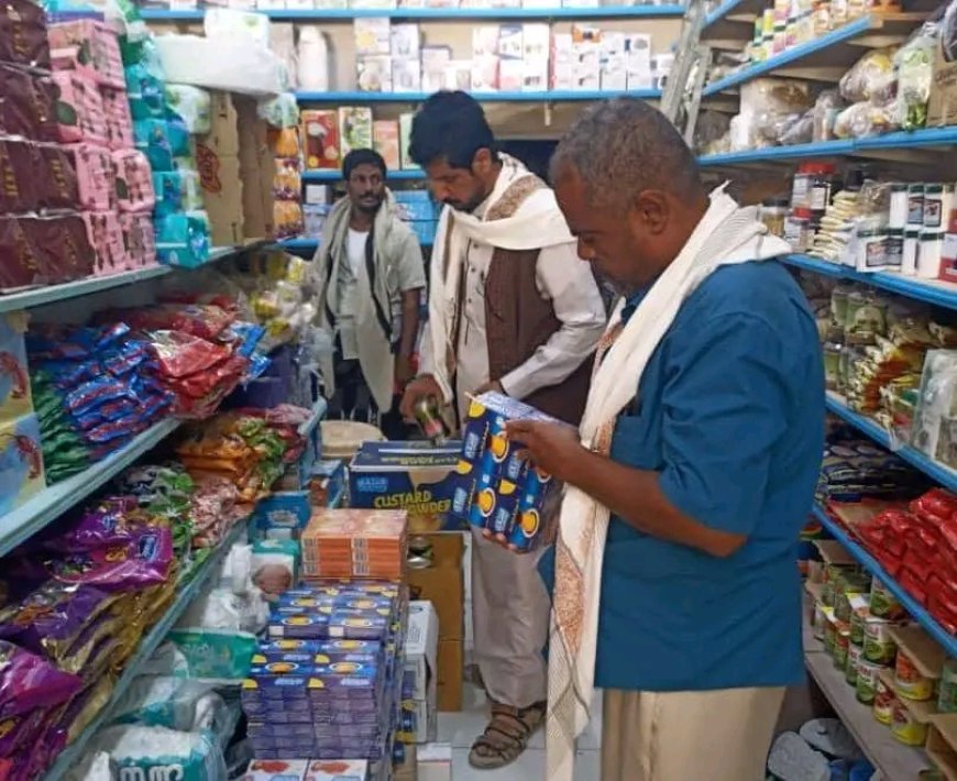 حملة مفاجئة تضبط الأسعار وتراقب السلع الغذائية في أسواق حضرموت 1