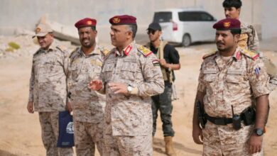 أركان محور الغيضة يتفقد جاهزية كتيبة أمن وحماية الطرقات ويشيد بمستوى أدائها في المهرة 2