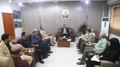 لقاء يناقش أوضاع الطرق والمشاريع المتعثرة في ابين وسبل تسريع إنجازها 4