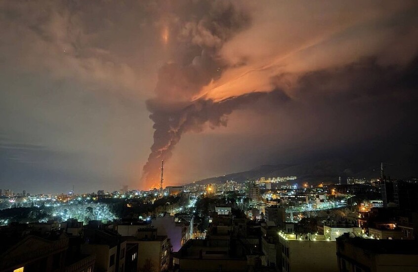 تحذير دولي.. "الصحة العالمية" تدق ناقوس الخطر بشأن ظاهرة المطر الأسود في إيران 1