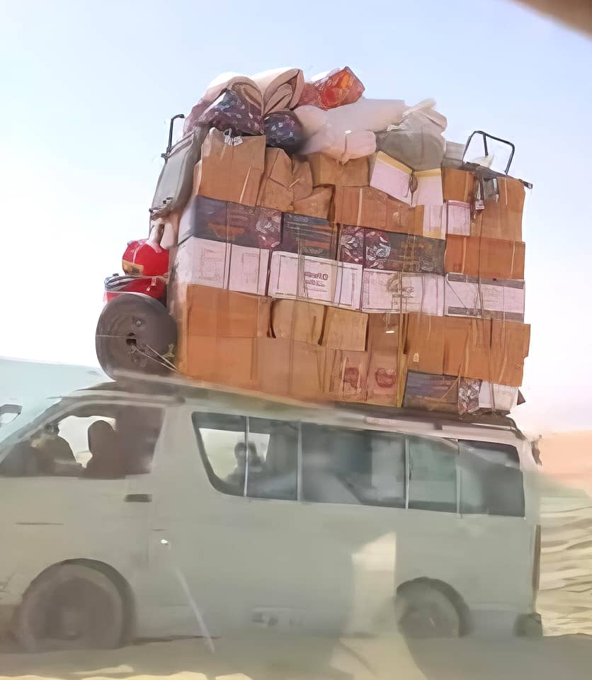 تحذيرات من كارثة وشيكة بسبب الباصات المحملة فوق طاقتها ومناشدات للسلطات بالتدخل 1