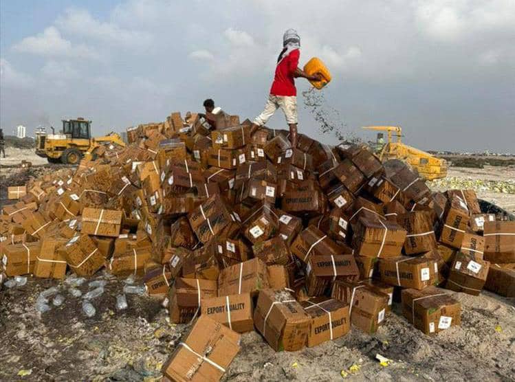 إتلاف كميات ضخمة من الأدوية غير المطابقة للمواصفات في عدن: إجراءات صارمة للحفاظ على صحة المواطنين 1