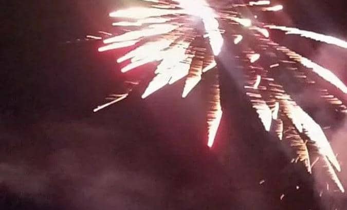 ألعاب نارية تتحول لكارثة في عدن.. إصابة أربعة أطفال قبل عيد الفطر 1