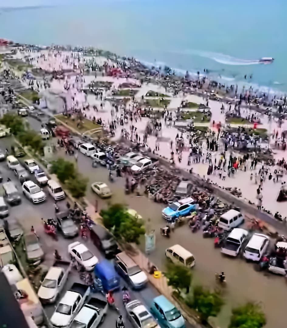 مأساة العيد في الحديدة: 5 ضحايا غرقًا وإنقاذ 9 آخرين من الموت في البحر