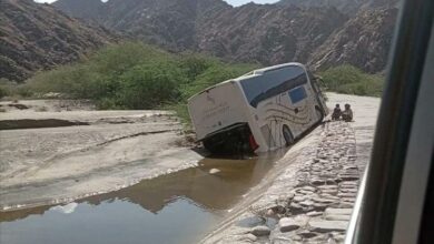 حادثة سيول أبين تعيد التحذير من مخاطر عبور الأودية أثناء الأمطار 5