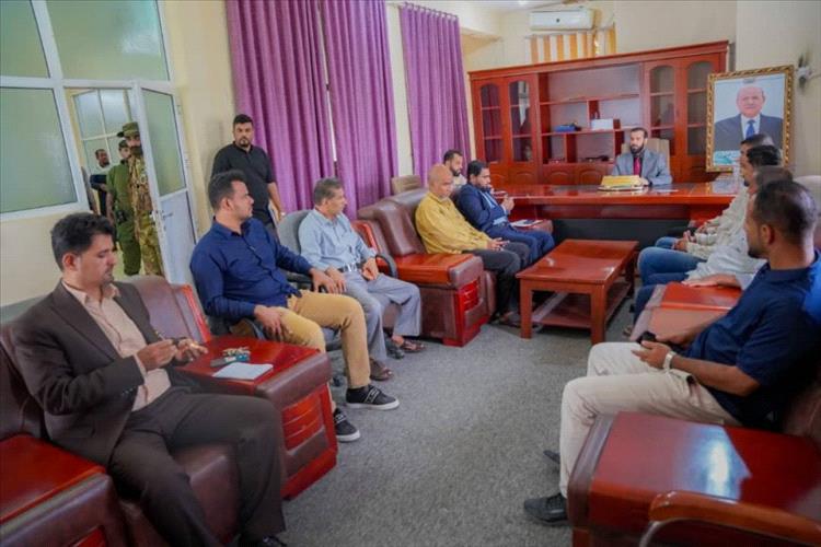 محافظ أبين يعلن دعم الرقابة المالية ويؤكد على الشفافية ومكافحة الفساد 1