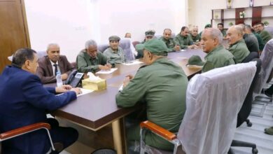 مدير أمن عدن يترأس اجتماعاً لمدراء الشرطة ويشدد على تكثيف الحملات الأمنية وضبط الظواهر الخطرة 2