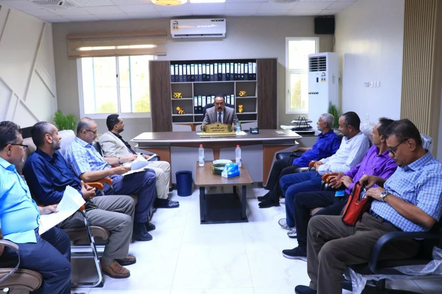 وزير الأشغال يترأس اجتماعاً لقيادة مؤسسة الطرق والجسور ويؤكد معالجة التحديات وتعزيز خطط الصيانة 1