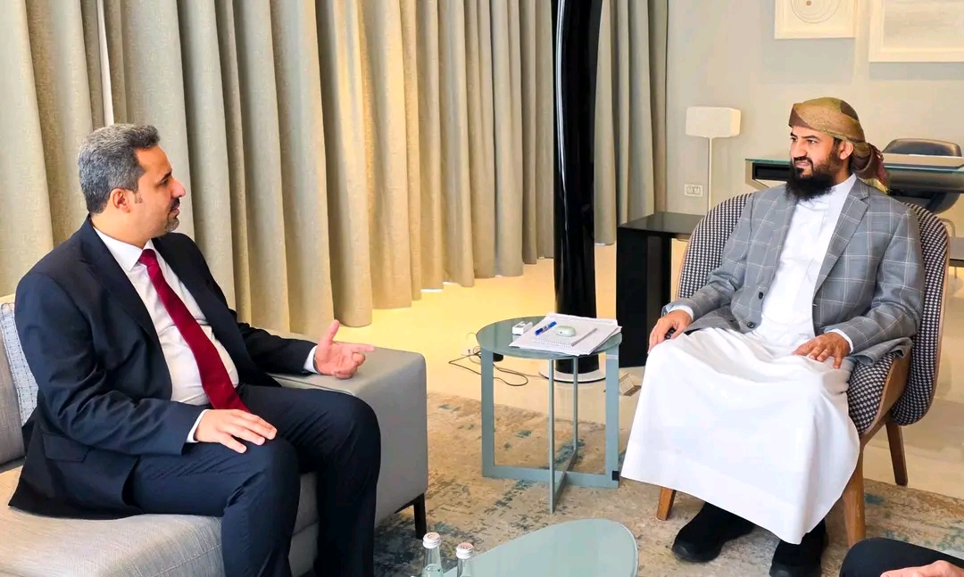 المحرّمي يلتقي محافظ لحج ويؤكد دعمه لجهود تحسين الخدمات وتعزيز الاستقرار الأمني 1