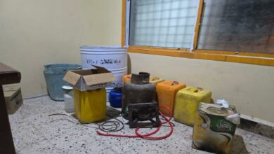 حملة أمنية كبرى في حضرموت تسقط مصنع خمر بلدي وتفكك أوكار ترويج المخدرات في المكلا 3