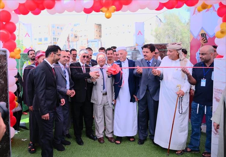 نائب وزير الأشغال يفتتح معرض عدن الثالث للإعمار والبناء وسط اهتمام حكومي متزايد بقطاع التنمية 1