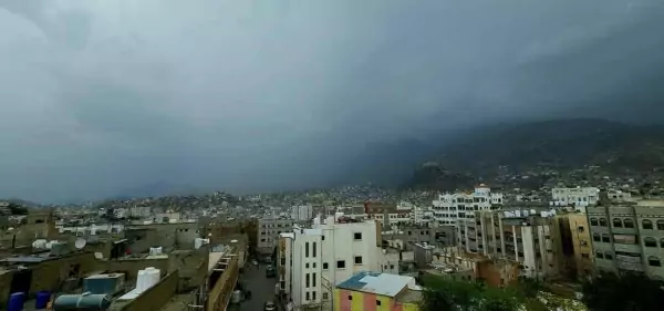 تقلبات جوية تضرب اليمن.. أمطار رعدية وتحذيرات من السيول 1